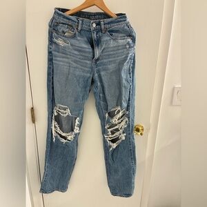 American Eagle Outfitters Women's Ripped High Rise Baggy straight Jeans Size 6